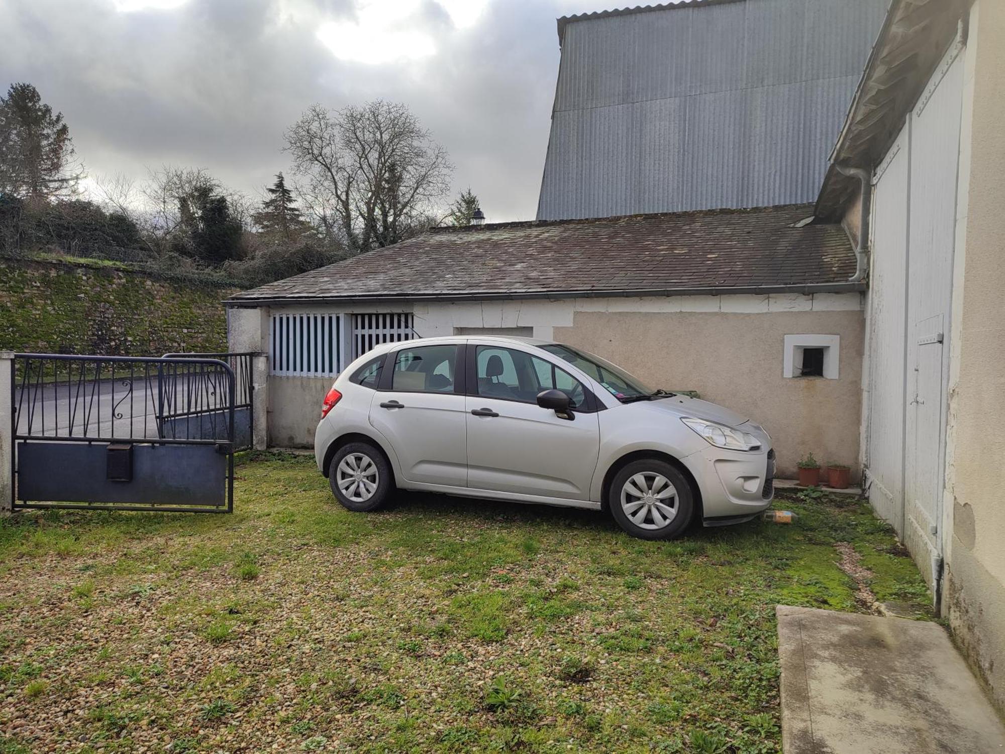 Maison Plain Pied, 2 Chambres, Longere Typique , Fraiche, Dans Bourg Avec Tous Commerces Lucay-le-Male ภายนอก รูปภาพ