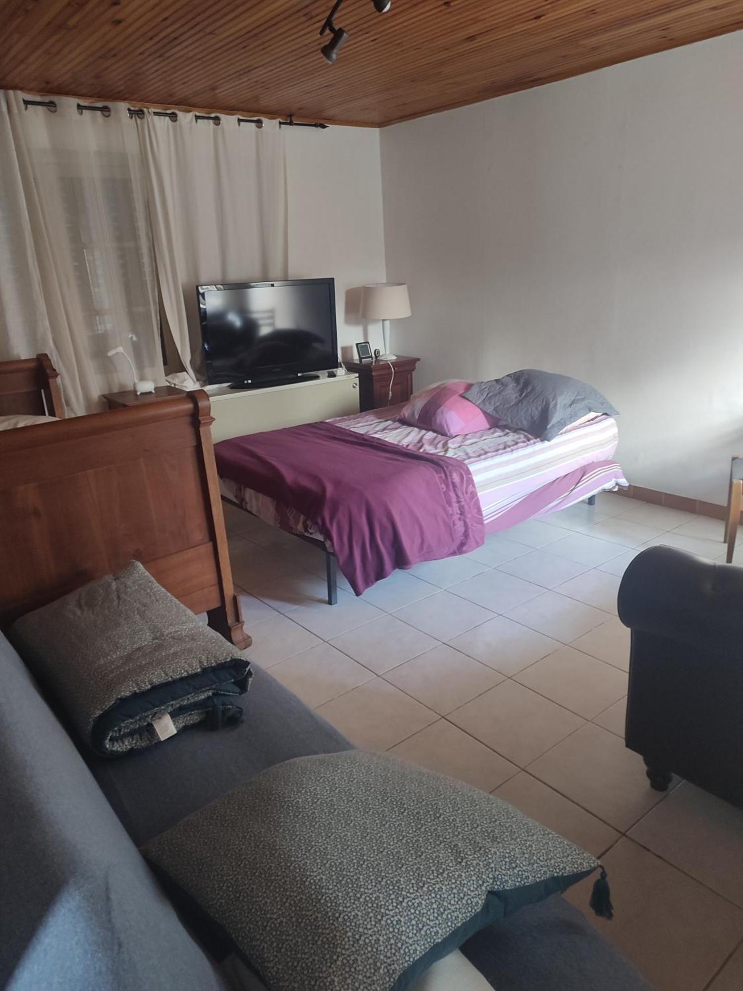 Maison Plain Pied, 2 Chambres, Longere Typique , Fraiche, Dans Bourg Avec Tous Commerces Lucay-le-Male ภายนอก รูปภาพ