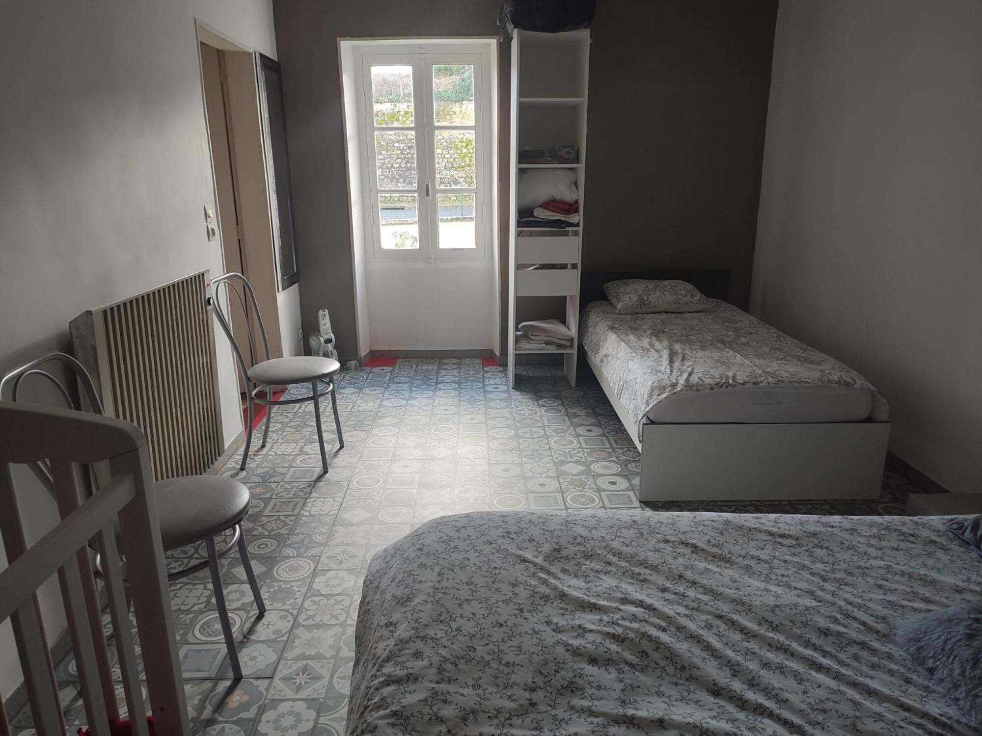 Maison Plain Pied, 2 Chambres, Longere Typique , Fraiche, Dans Bourg Avec Tous Commerces Lucay-le-Male ภายนอก รูปภาพ