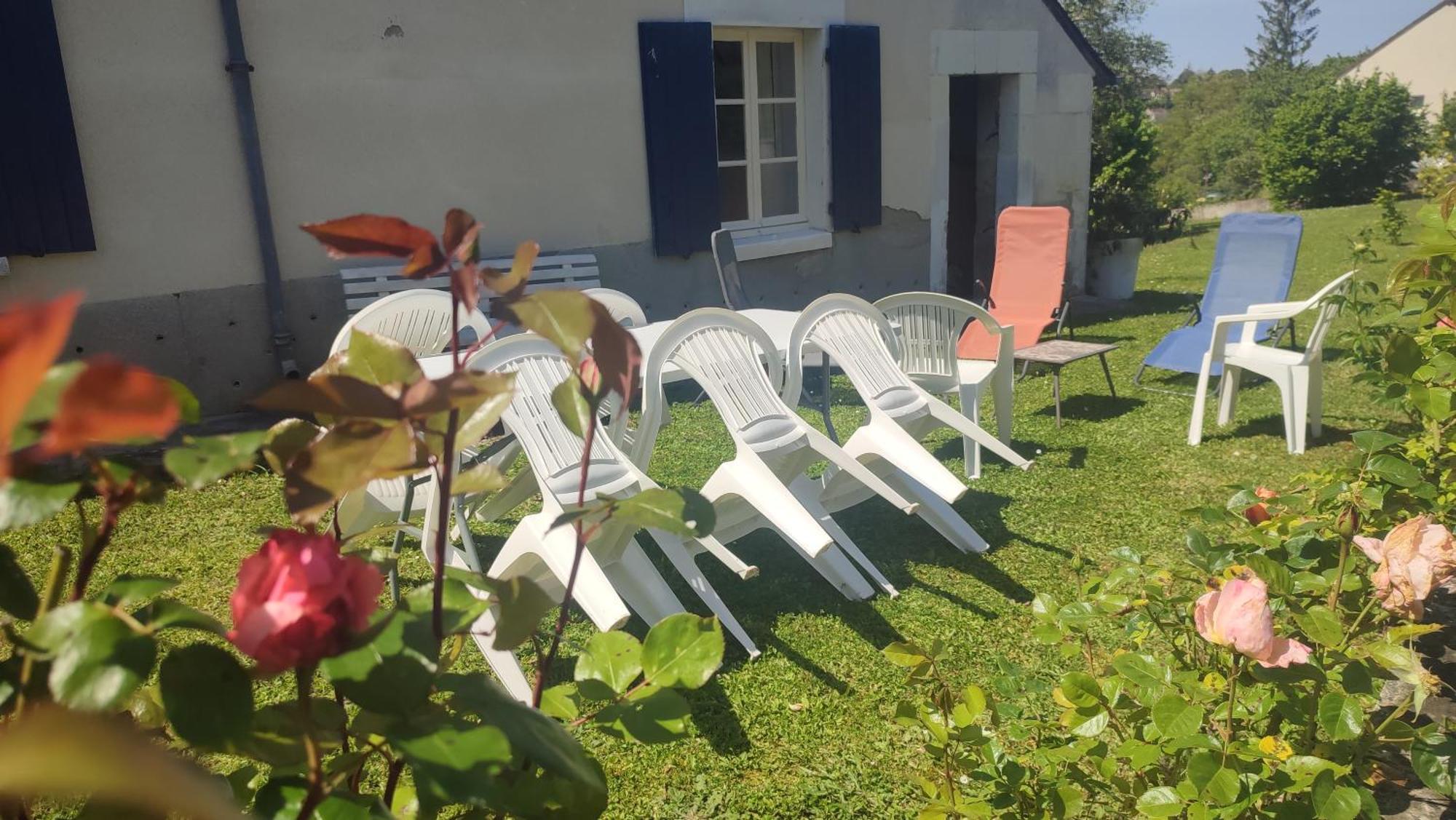 Maison Plain Pied, 2 Chambres, Longere Typique , Fraiche, Dans Bourg Avec Tous Commerces Lucay-le-Male ภายนอก รูปภาพ
